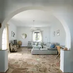 Avraam Naousa Villa *