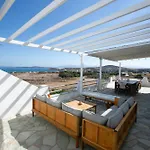 Avraam Naousa Livadia (Paros)