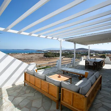 Avraam Naousa Livadia (Paros)